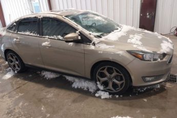 1FADP3F28FL228624 | 2015 Ford focus se