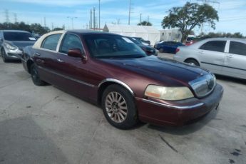 1LNHM81WX4Y616316 | 2004 Lincoln town car signature