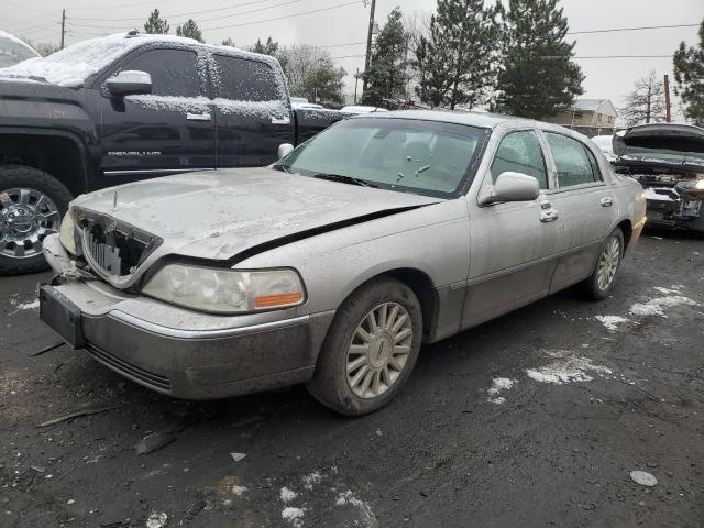 1LNHM82W63Y602524 | 2003 Lincoln town car signature