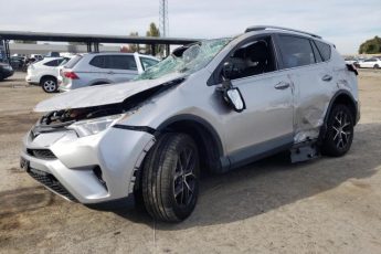 2T3JFREV6JW717625 | 2018 Toyota rav4 se