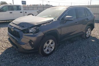 2T3W1RFV0MC165595 | 2021 Toyota rav4 xle