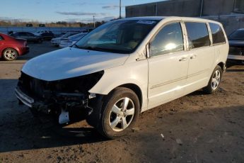 2V4RW3D17AR323078 | 2010 Volkswagen routan se