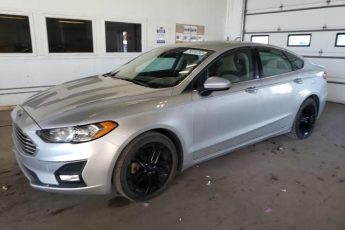 3FA6P0HD5KR229232 | 2019 Ford fusion se