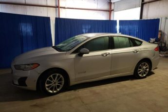 3FA6P0LU0KR225385 | 2019 Ford fusion se