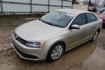 3VWDX7AJ9DM229757 | 2013 Volkswagen jetta se