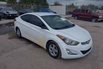 5NPDH4AE1GH655082 | 2016 Hyundai elantra se