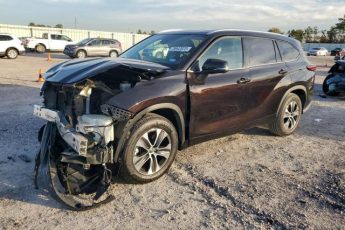 5TDGZRAH4MS054644 | 2021 Toyota highlander xle