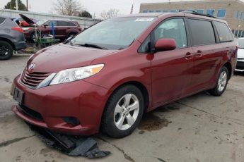 5TDKZ3DC0HS800830 | 2017 TOYOTA SIENNA LE