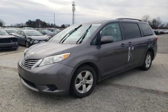 5TDKZ3DC1HS775274 | 2017 Toyota sienna le