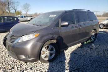 5TDKZ3DC6HS839065 | 2017 Toyota sienna le