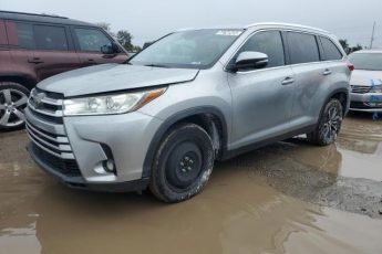 5TDKZRFH8KS558047 | 2019 Toyota highlander se