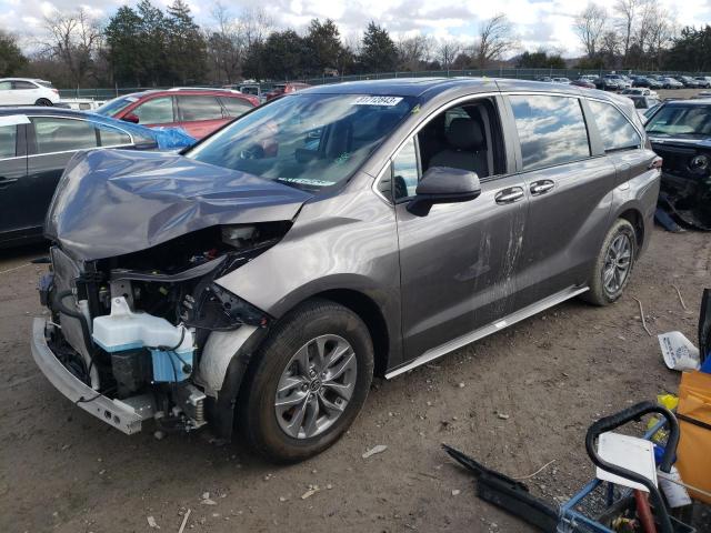 5TDYRKEC8NS110385 | 2022 Toyota sienna xle