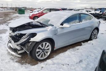 5YJ3E1EA0JF015364 | 2018 Tesla model 3