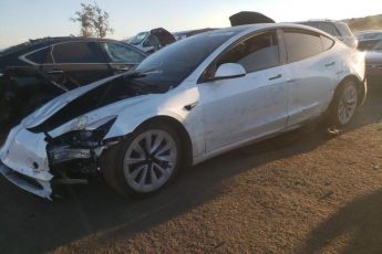 5YJ3E1EA7NF357688 | 2022 Tesla model 3