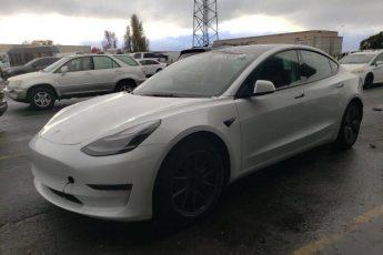 5YJ3E1EA8NF321959 | 2022 Tesla model 3