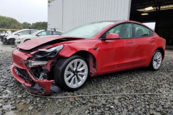 5YJ3E1EB5NF328683 | 2022 Tesla model 3