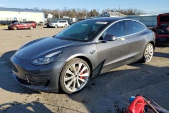 5YJ3E1EB9JF055208 | 2018 Tesla model 3