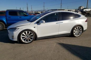 5YJXCAE25HF052047 | 2017 TESLA MODEL X