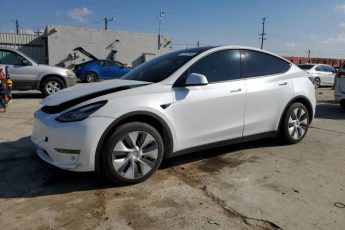 5YJYGDEE9LF028315 | 2020 Tesla model y