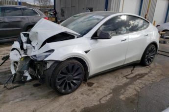 7SAYGDEF8NF338499 | 2022 Tesla model y