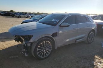 WA1VAAGE8KB024218 | 2019 Audi e-tron prestige