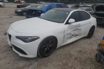 ZARFAECN0J7589478 | 2018 Alfa Romeo giulia ti