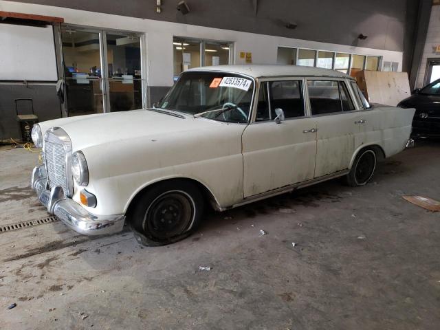 11001110015561 | 1965 MERCEDES-BENZ 230