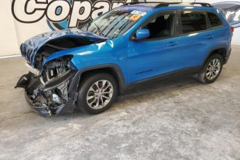 1C4PJLCB1JD621039 | 2018 Jeep cherokee latitude