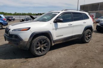 1C4PJMBS3FW735367 | 2015 Jeep cherokee trailhawk