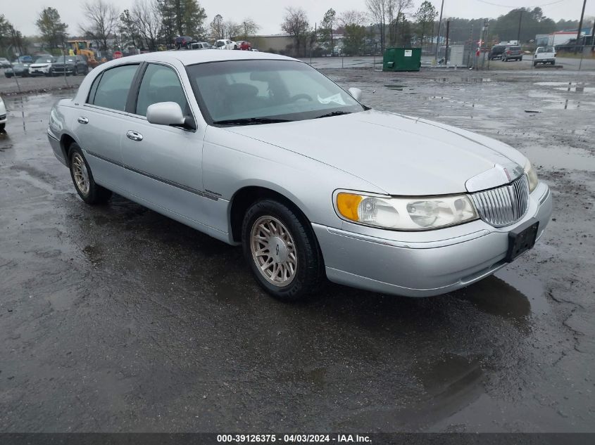 1LNFM82W6WY730905 | 1998 LINCOLN TOWN CAR