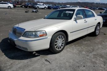 1LNHM81V87Y622403 | 2007 Lincoln town car signature