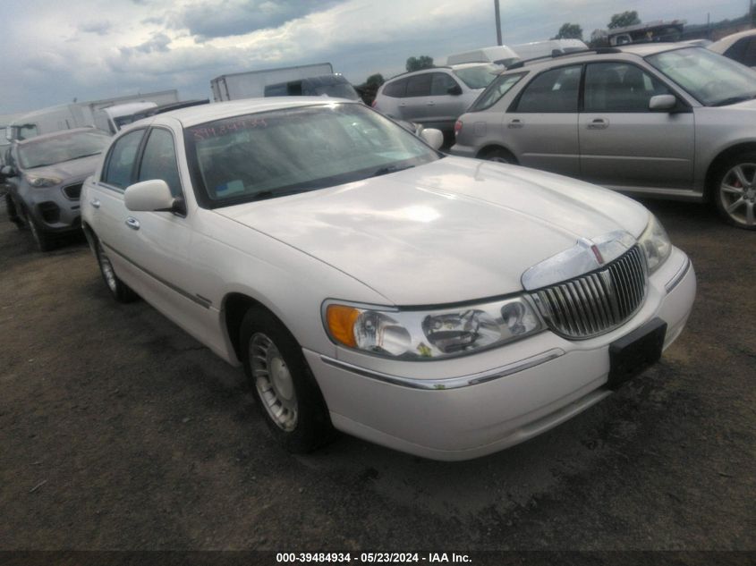 1LNHM81W62Y663422 | 2002 LINCOLN TOWN CAR