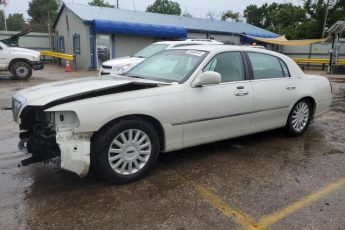 1LNHM81W95Y631391 | 2005 Lincoln town car signature