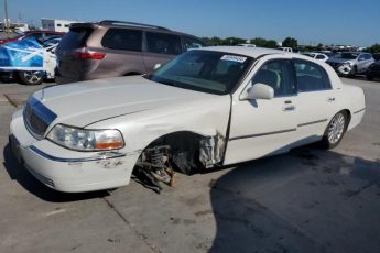 1LNHM82W73Y673974 | 2003 Lincoln town car signature