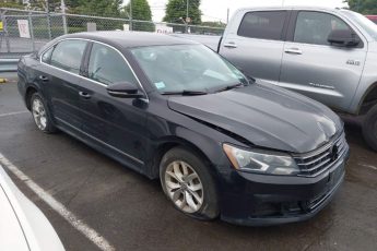 1VWAT7A38GC055573 | 2016 VOLKSWAGEN PASSAT