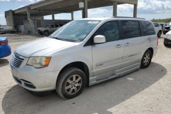 2A4RR5DG2BR775792 | 2011 Chrysler town and country touring