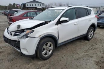 2T3RFREV2EW150371 | 2014 Toyota rav4 xle