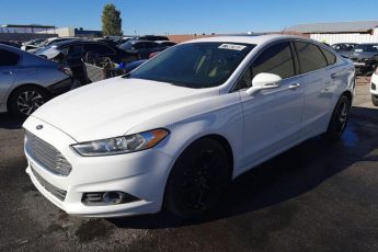 3FA6P0HD2FR145052 | 2015 FORD FUSION SE