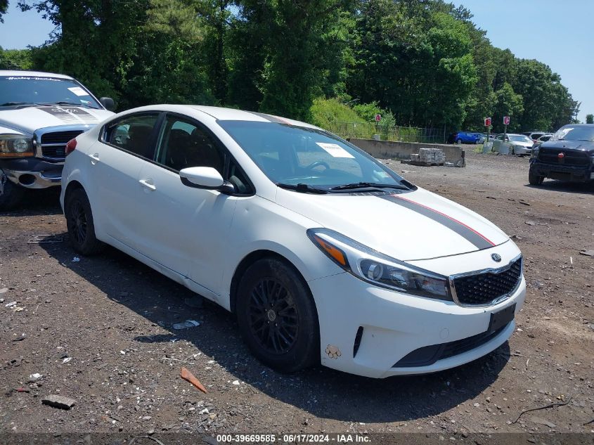 3KPFK4A7XJE272832 | 2018 KIA FORTE