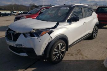 3N1CP5CU5KL528405 | 2019 Nissan kicks s