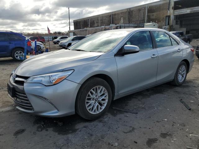 4T1BF1FK7HU402054 | 2017 Toyota camry le