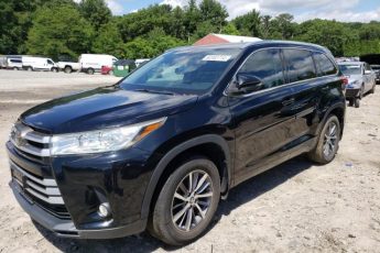 5TDJZRFH9JS493431 | 2018 Toyota highlander se