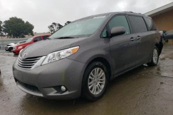 5TDYK3DC6FS611384 | 2015 TOYOTA SIENNA XLE