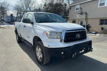 5TFUM5F18BX022809 | 2011 Toyota tundra double cab sr5