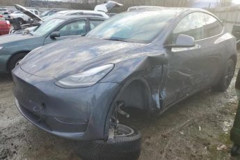 5YJYGDEE2MF160284 | 2021 TESLA MODEL Y