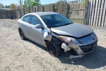 JM1BL1UG9B1397590 | 2011 MAZDA MAZDA3