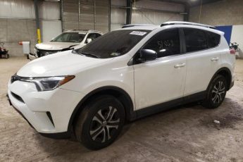 JTMBFREV0JJ218385 | 2018 TOYOTA RAV4 LE