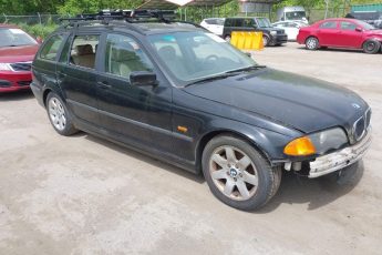 WBAAR3343YJM00227 | 2000 BMW 323IT