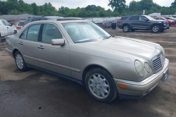 WDBJF65H9XA875293 | 1999 MERCEDES-BENZ E 320