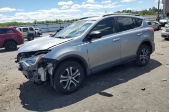 JTMBFREV0JJ258238 | 2018 Toyota rav4 le